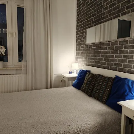 Central Studio Apartments *