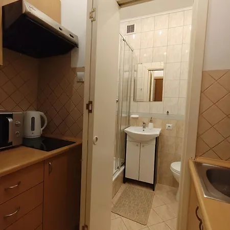 アパート Central Studio Apartments